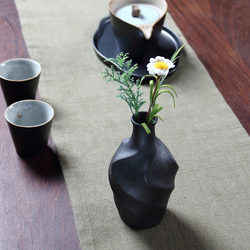 Elegant Ceramic Vase for Dried Flowers Decor